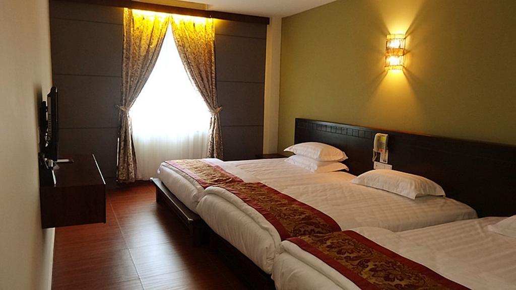 Herald Hotel Malacca Eksteriør bilde