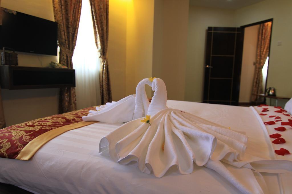 Herald Hotel Malacca Eksteriør bilde