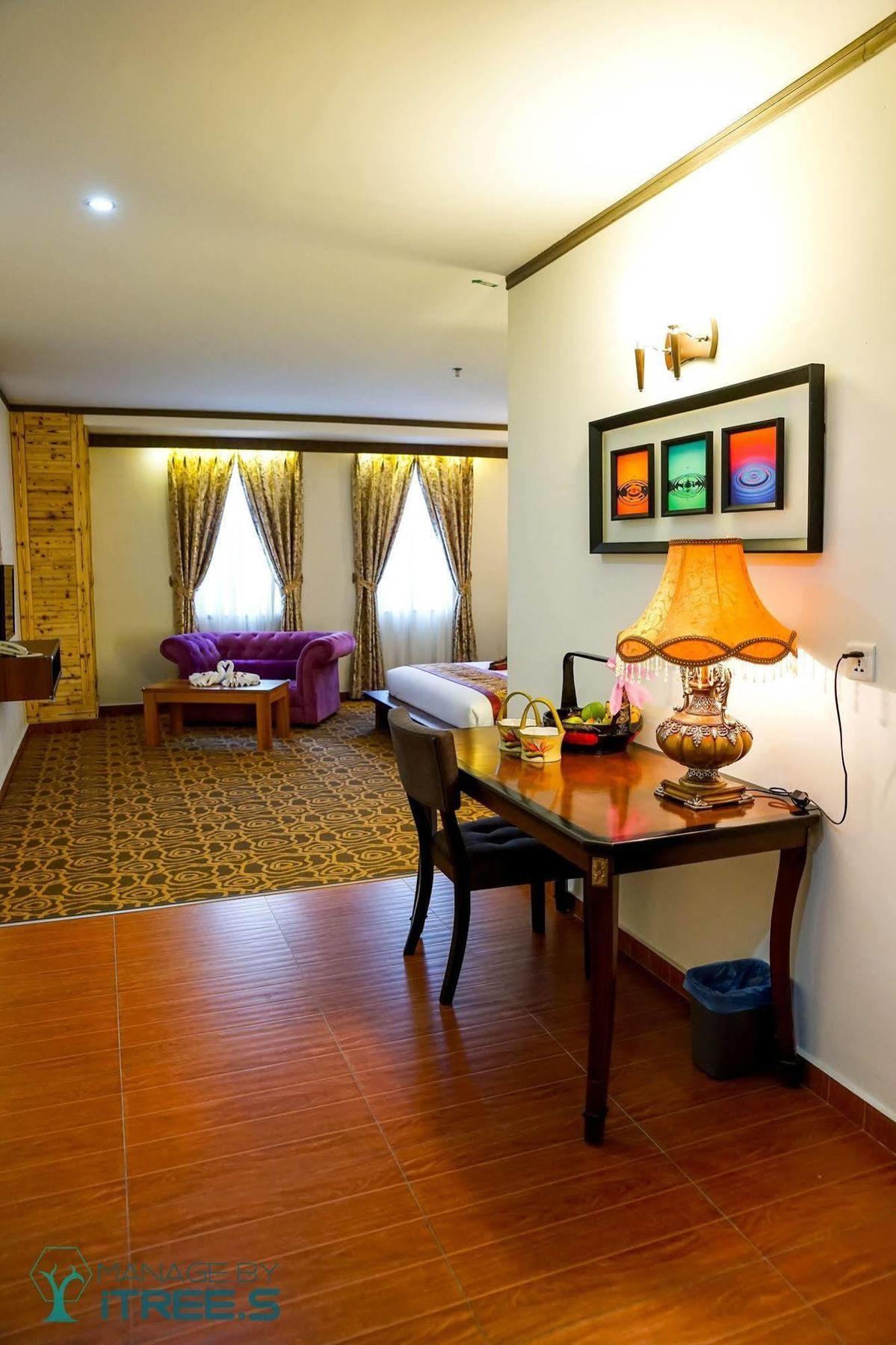 Herald Hotel Malacca Eksteriør bilde